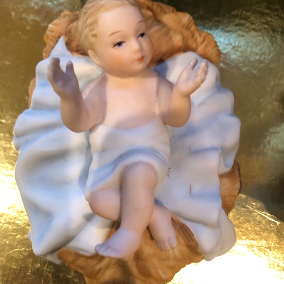 Lenox Renaissance Nativity Set - Mary and Baby Jesus - Picture 6 of 9